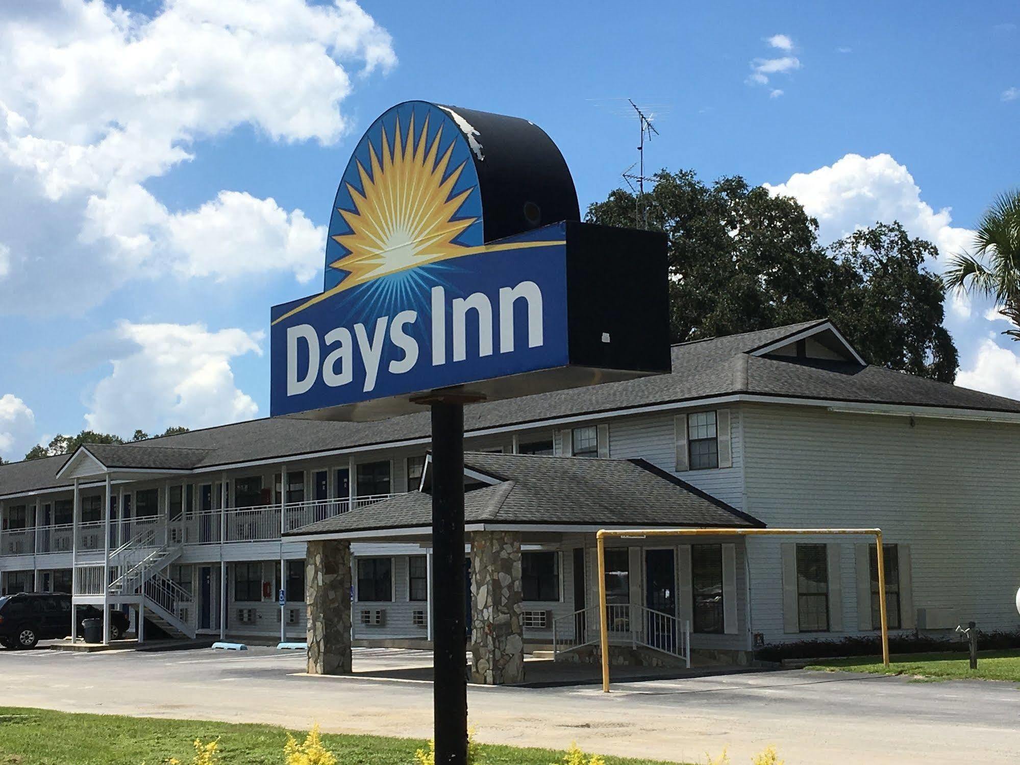 Days Inn By Wyndham Мадисън Екстериор снимка